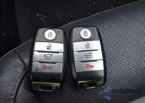 2017 Kia Forte Ex z USA, uszkodzony, nr VIN 3KPFL4A85HE005713